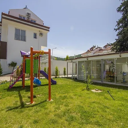 Pinara Residence شقة