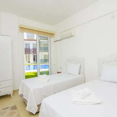 Pinara Residence شقة